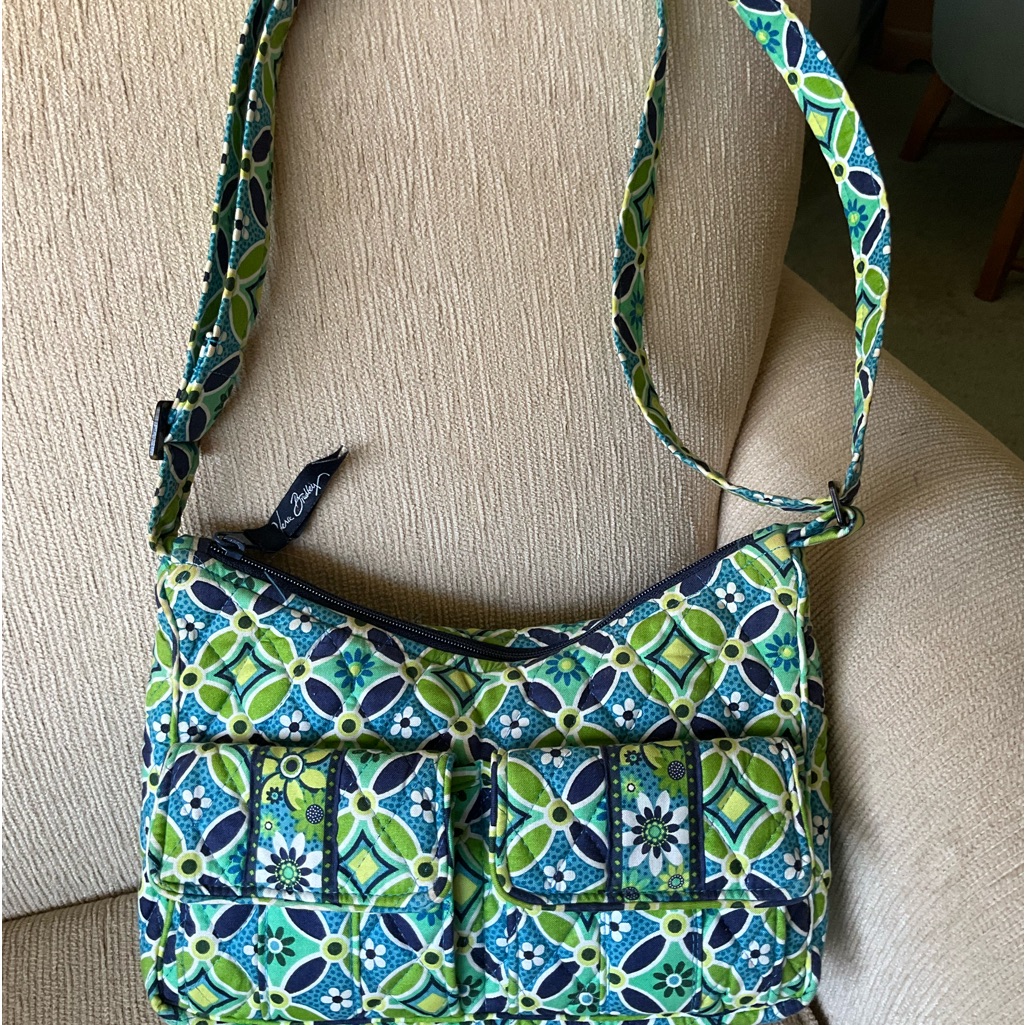 Beautiful Vera Bradley Daisy Daisy Bag